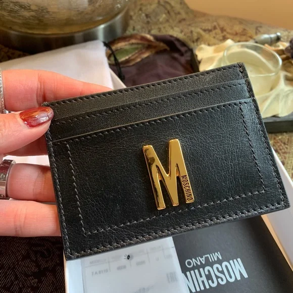 SOLD⛔️Authentic MOSCHINO Leather Logo card case - Picture 2 of 7
